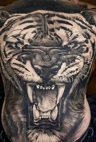 Malvarmeta kaj plena de nigra kaj griza tigro tatuaje ŝablono