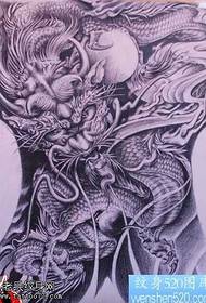 Patró de tatuatge de drac a l'esquena completa dominant