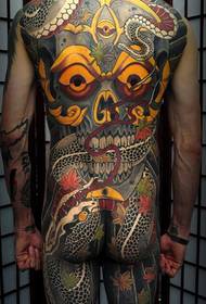 Rygg-till-rygg dominerande full rygg bala tatuering mönster