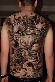 En uppsättning av supervilda tatueringsdesigner med full rygg