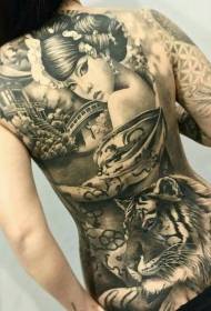 Поўная спіна гейшы з малюнкам тыгровага татуіроўкі