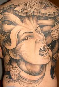 Γεμάτη άγρια τατουάζ Medusa