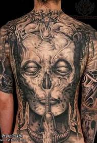 Model complet de tatuaj la spate