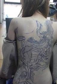 Ženska tetovaža feniksa u punom licu