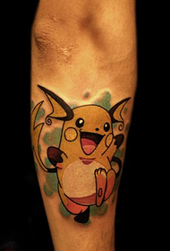 model de tatuaj Pikachu picior