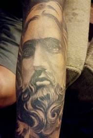 Jeesuksen ja Neitsyt Marian persoonallisuusvarren tatuointi