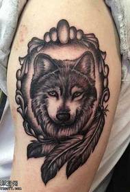 arm fashion beautiful wolf head tattoo pattern
