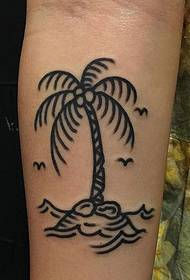 arm totem-tatoeëring lyk soos die gevoel van die strand op die strand