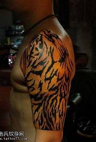 kar hűvös Leopard tetoválás mintával