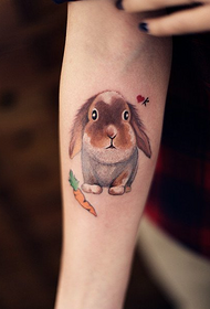 胳膊超可爱萌哒哒小兔子纹身图案