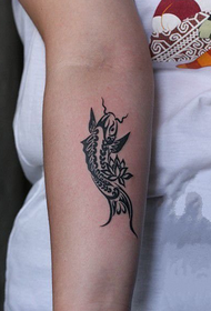 braço totem peixe pequeno braço tatuagem