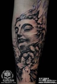 Ntiag thiab dawb huv Buddha taub hau tattoo qauv