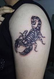 Tatuaggio personalizzato sul braccio