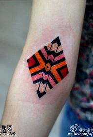 Geometric lines pop style tattoo pattern