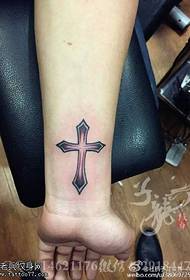 Refreshing and simple cross tattoo pattern