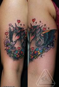 Patrón de tatuaxe de cabalo de anxo pintado