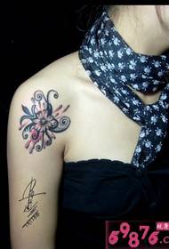 Girl arm creative flower tattoo picture