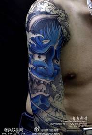 Blaga plava prekrasna trešnja uzorak raspršena tetovaža