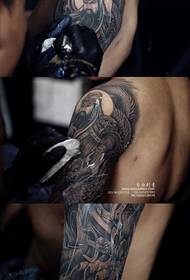 Sketch monochrome Guan Gong qaabka loo yaqaan 'tattoo tattoo'