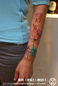 Prachtig lotus tattoo-patroon