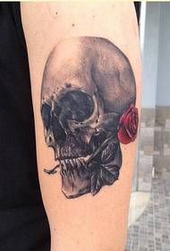 Divat kar személyiség koponya rózsa tetoválás minta kép
