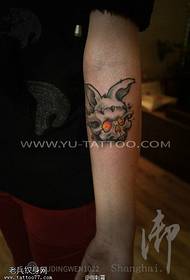 Braç patró de tatuatge de conill malvat