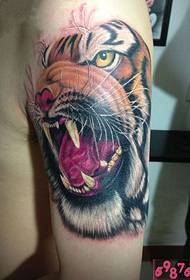 Roaring tiger head arm domineering tattoo picture