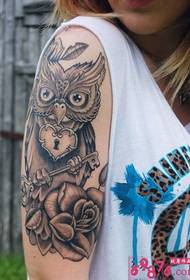 Arm personality owl tattoo picture