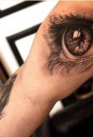 Personality arm fashion eye tattoo pattern picture