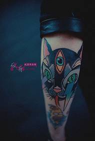 Creative three-eyed black cat arm tattoo picture