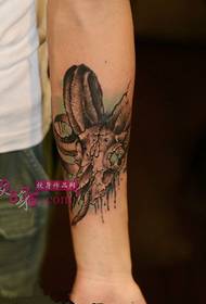 European and American style retro horns arm tattoo pictures
