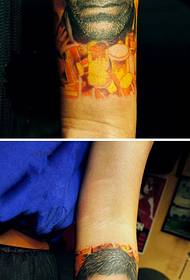 Kvinde arm karakter skitse avatar tatovering billede