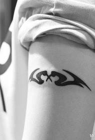 Bèl de desen tatoo nwa Swan
