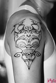 Μαύρο και άσπρο εναλλακτικές θρησκευτικές εικόνες δερματοστιξιών τατουάζ