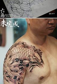 Kiinalainen tyyli perinteinen kalmari lootuksen tatuointikuvio