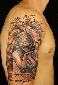 Tatuaggio angelo personale sul braccio