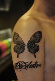 Lijepa i lijepa tetovaža leptira