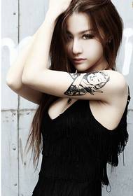 Foto de imagen de tatuaje de brazo de moda bastante hermosa