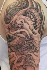 Красив татуировка на дракон