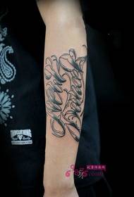 Image de tatouage bras grande fleur mode corps