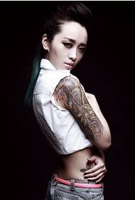 Piękny seksowny moda temperament piękno osobowości ramię tatuaż obraz