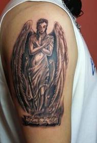 Особисті татуювання ангела на великій руці