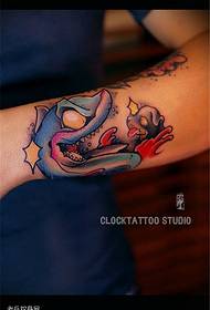 Arm color shark tattoo pattern