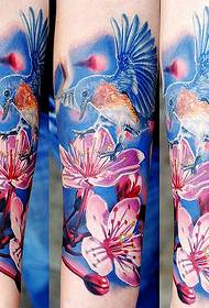 Patrón de tatuaje de brazo: Patrón de tatuaje de pájaro de flor de cerezo 3D de color de brazo