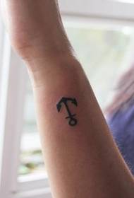 Small and stylish totem iron anchor tattoo pattern
