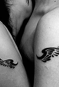 커플 문신 패턴 : 팔 커플 날개 토템 문신 패턴
