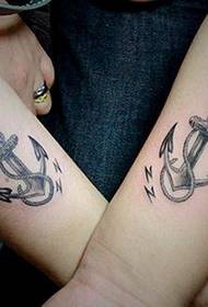 Patrón de tatuaxe de áncora de ferro de parella de brazo