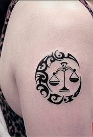 Uzorak za tetoviranje zviježđa u obliku totema