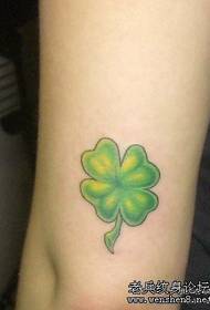 Four-leaf clover tattoo pattern: arm color four-leaf clover tattoo pattern