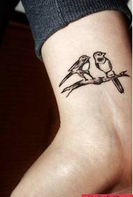Zapestne majhne sveže ptičje tetovaže